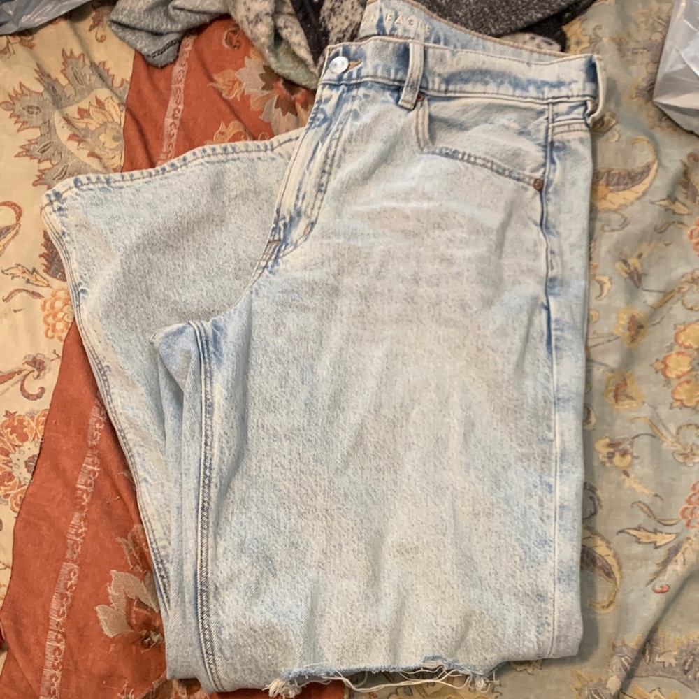 AE Stovepipe Jeans
